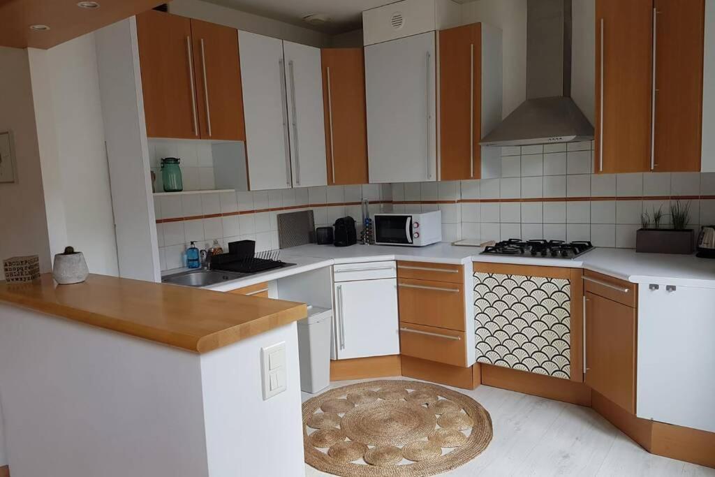 Tulle : Bel Appartement Lumineux En Centre Ville Екстер'єр фото